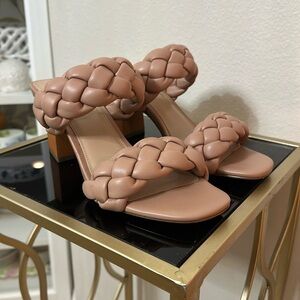 🧡 Steve Madden Braided Sandal Chunky Heel 🧡